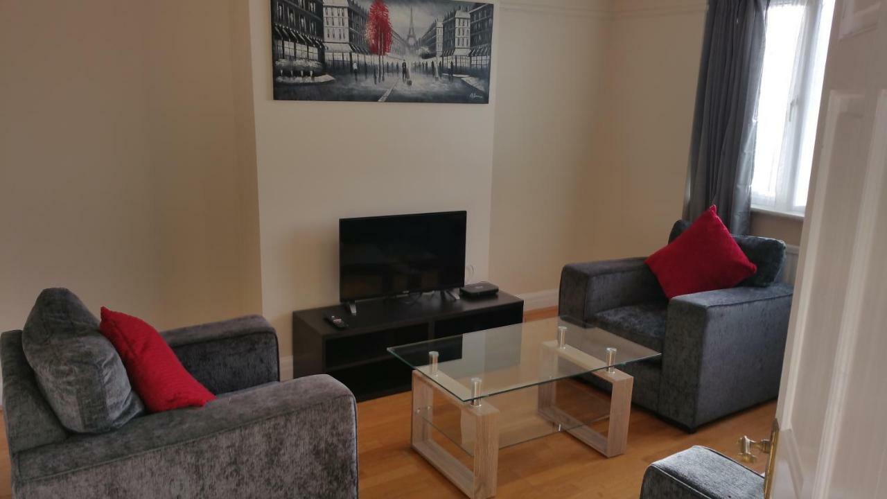 Elegant And Spacious 2 Bedroom Barnet Esterno foto